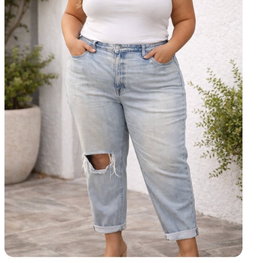 Abercrombie Curve Love 18/34 High Rise Skinny Distressed Jeans